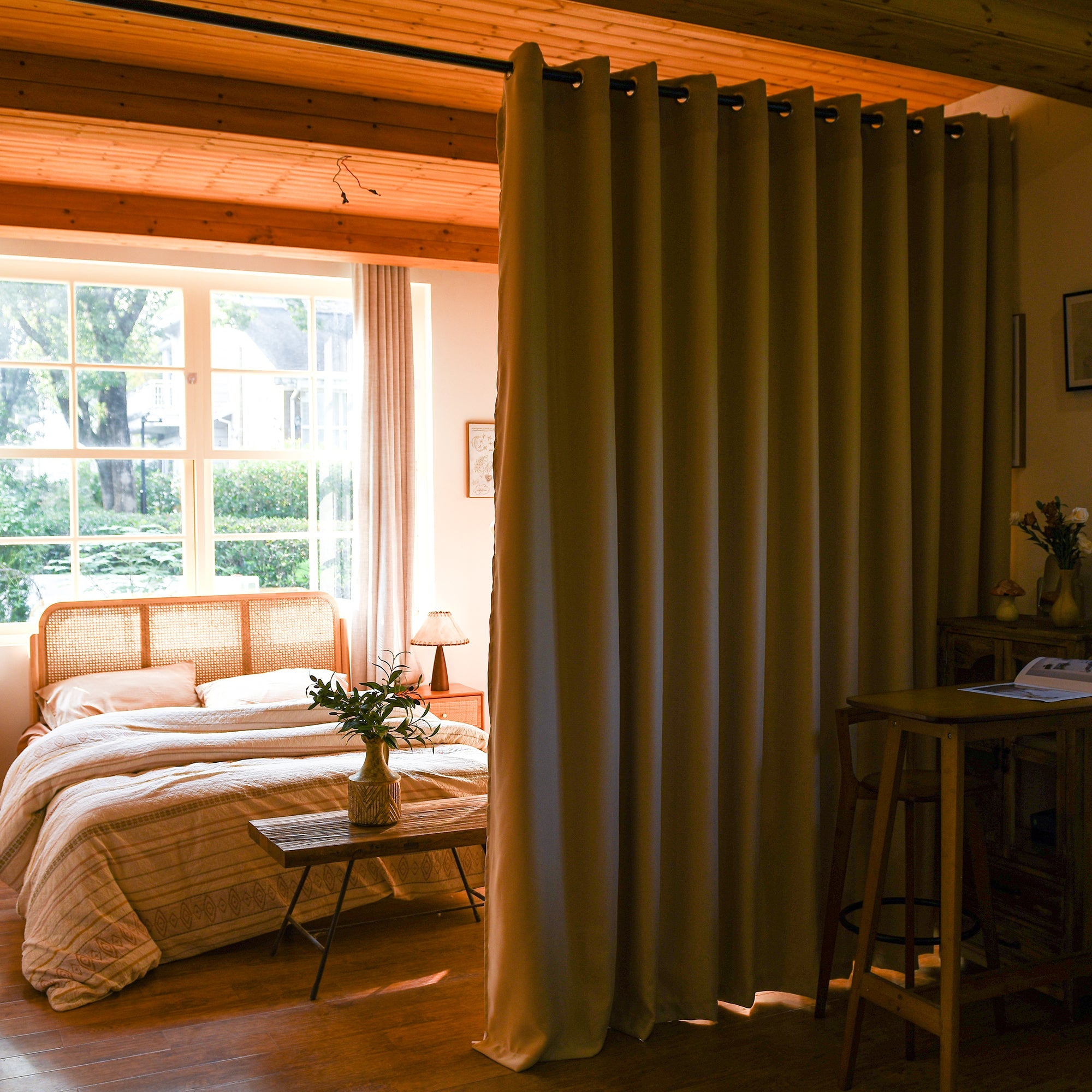 Custom Luxury Silk Fibers Blackout Room Divider Curtains