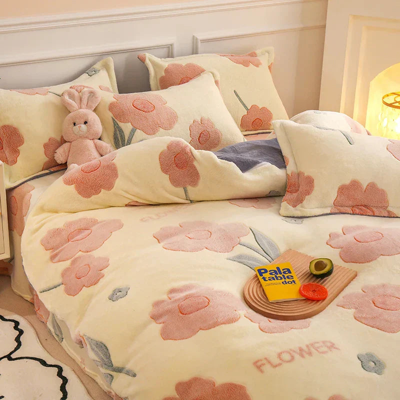 NNEOBA Winter Bliss: Double-Sided Velvet Duvet Cover for Cozy Comfort